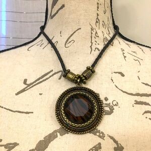 Beautiful Necklace with Matching Earrings